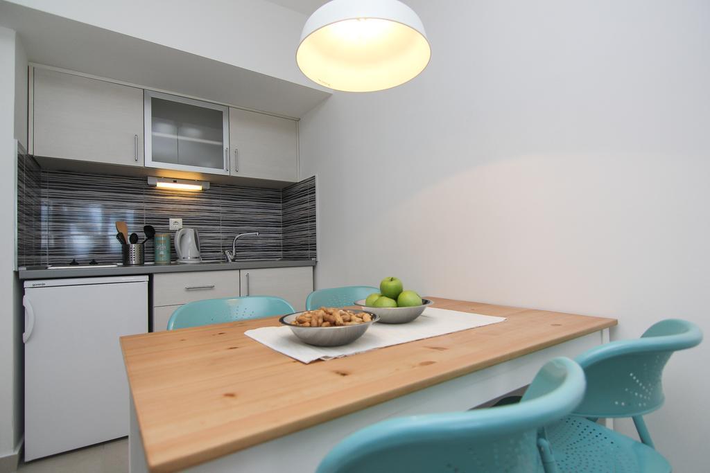 Nikolina Apartment
